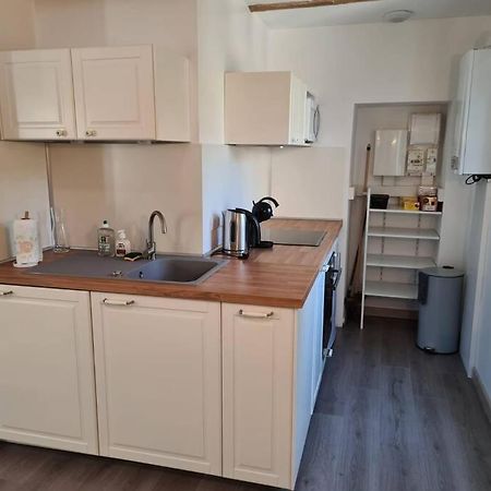 Joli Appartement Tout Confort Чалон-Сур-Салне Экстерьер фото