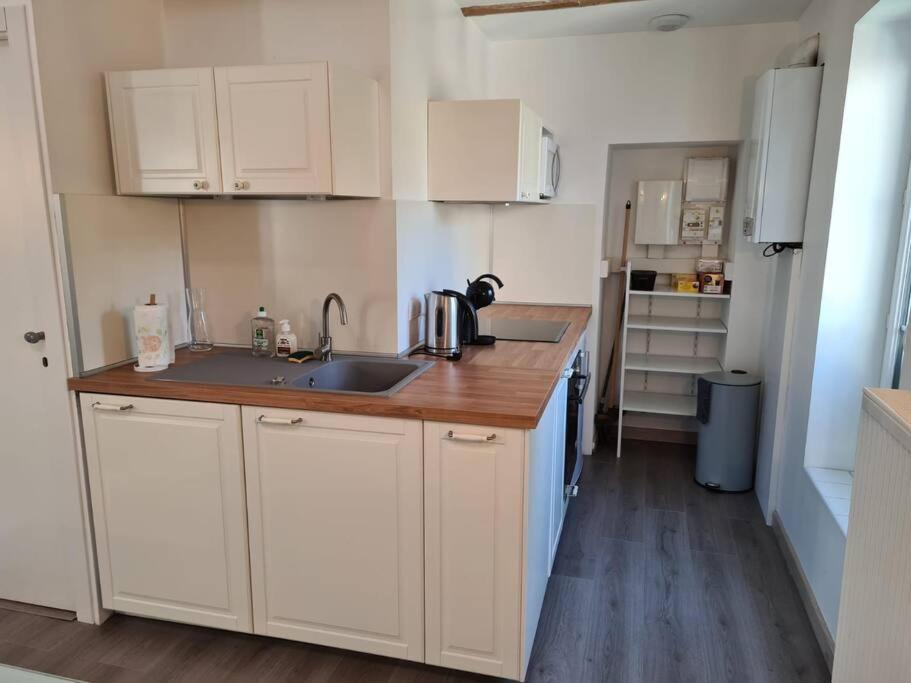 Joli Appartement Tout Confort Чалон-Сур-Салне Экстерьер фото